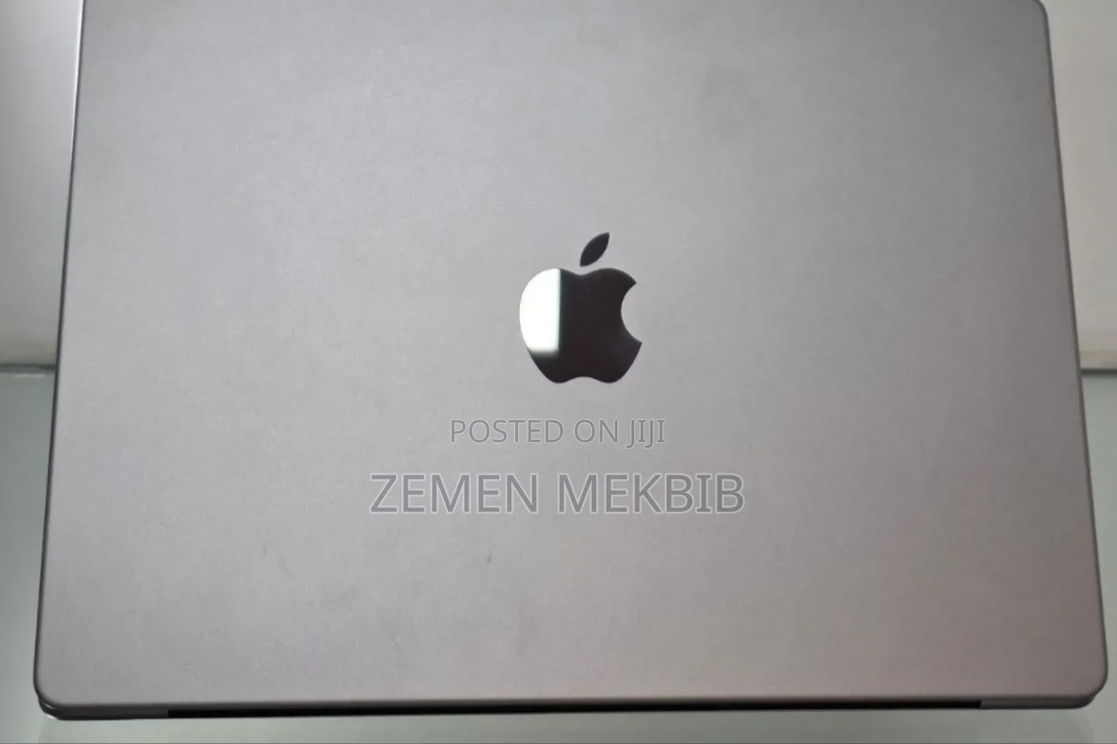 New Laptop Apple MacBook Pro 2024 M3 14-Inch 8GB SSD 512GB