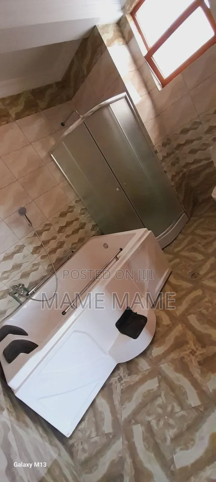 6bdrm House in Addis Abeba, Bole for sale