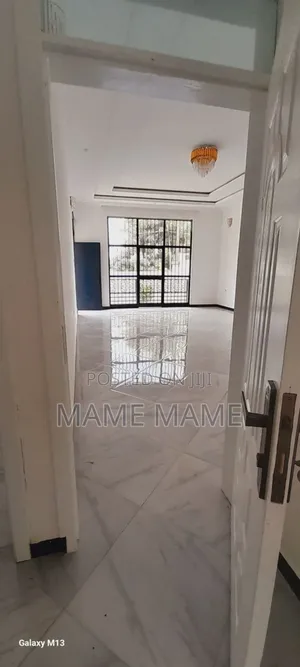 3bdrm Villa in Addis Abeba, Bole for sale