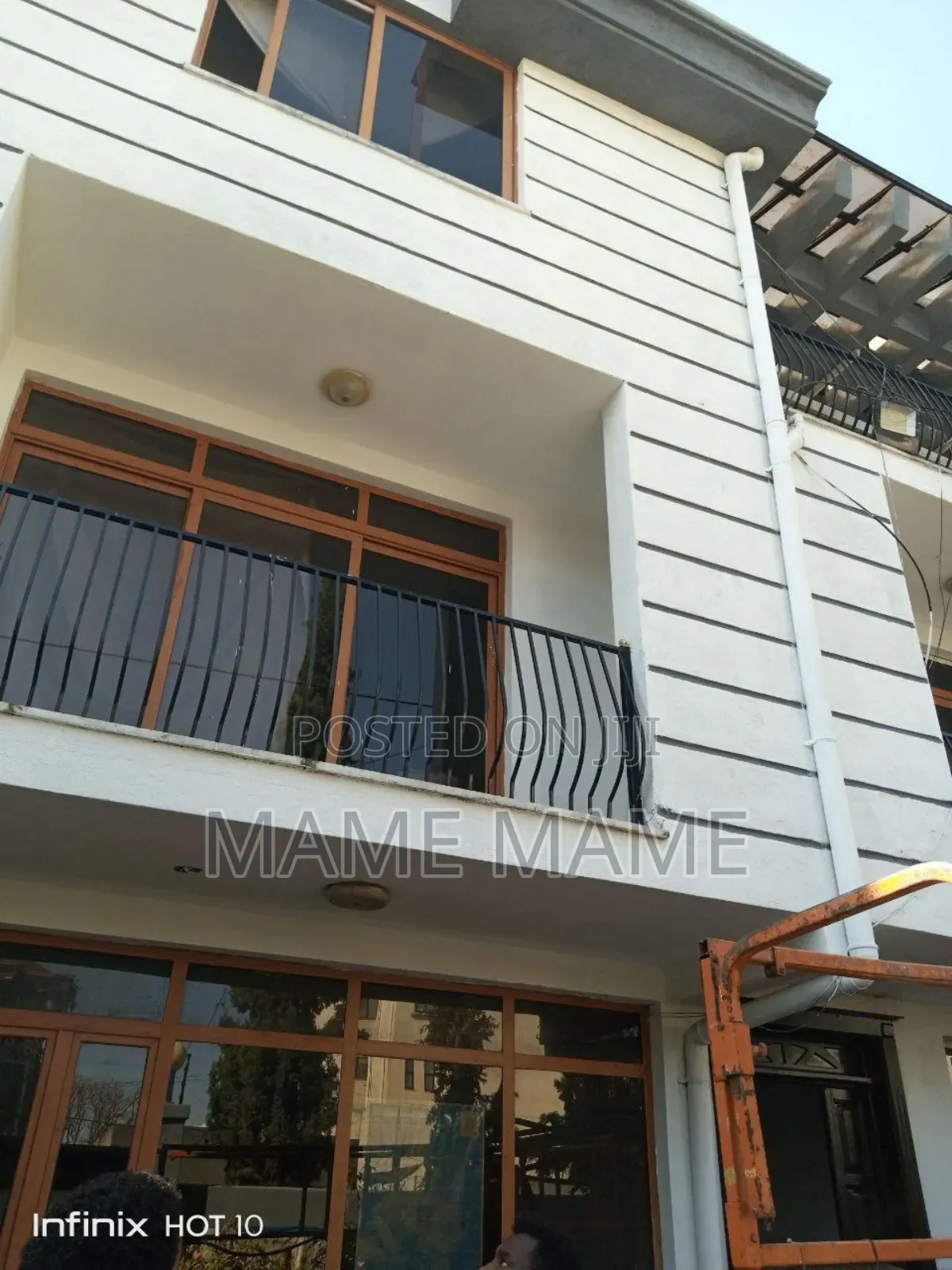 6bdrm House in Addis Abeba, Bole for sale