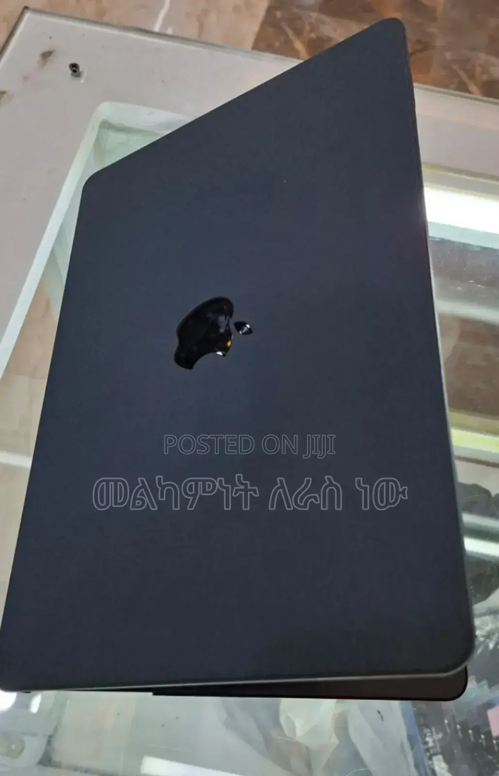 New Laptop Apple MacBook Air 2022 M2 8GB Apple M2 SSD 256GB