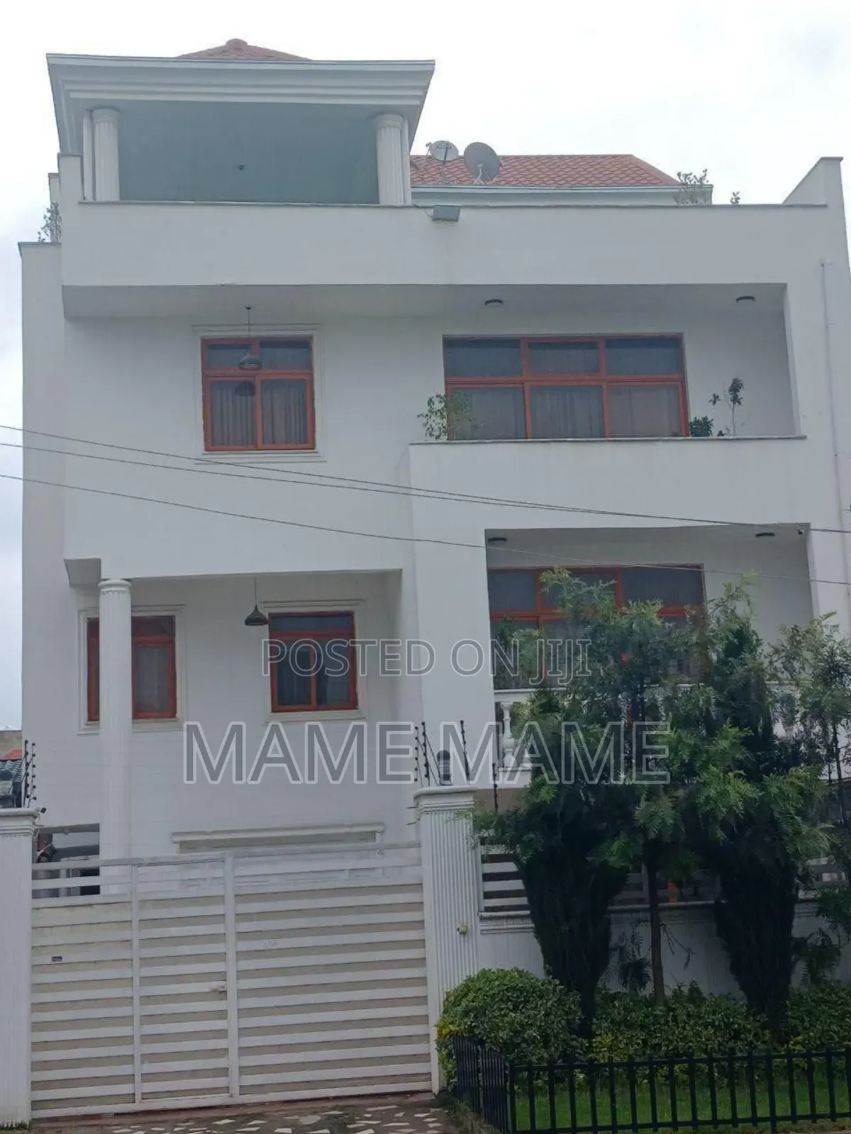 5bdrm House in Addis Abeba, Bole for sale