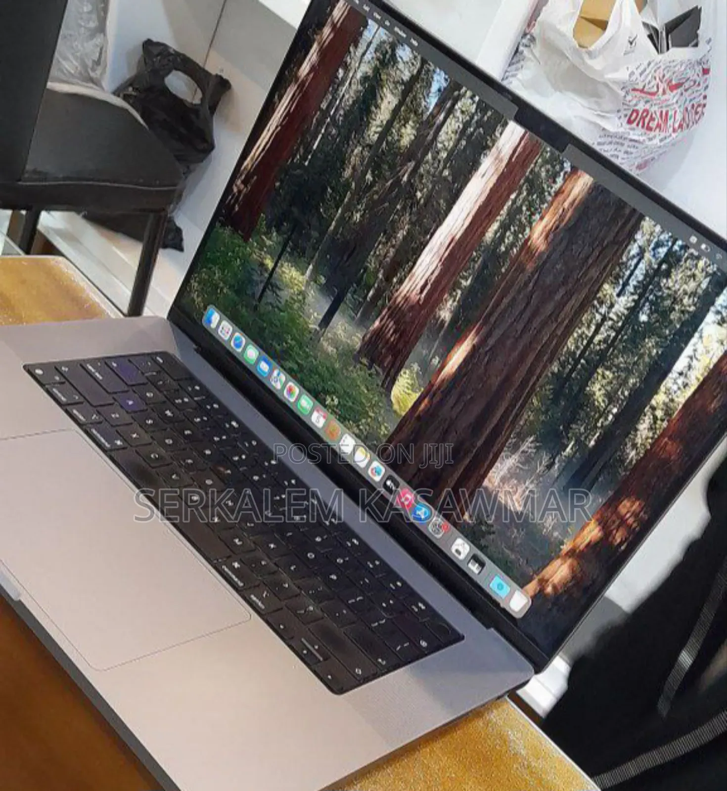 New Laptop Apple MacBook Pro 2021 M1 16GB Apple M1 SSD 1T