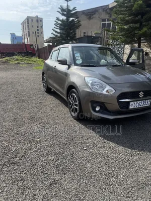 Photo - Suzuki Dzire 2022 Brown