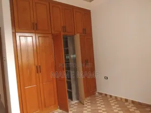 5bdrm Villa in Addis Abeba, Bole for sale