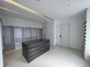 7bdrm House in Addis Abeba, Bole for sale