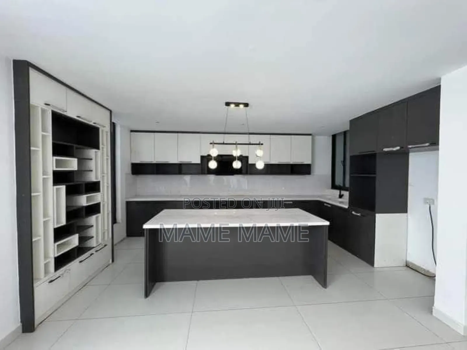 7bdrm House in Addis Abeba, Bole for sale