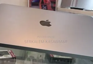 Photo - New Laptop Apple MacBook Air 2020 8GB Intel Core I3 SSD 256GB