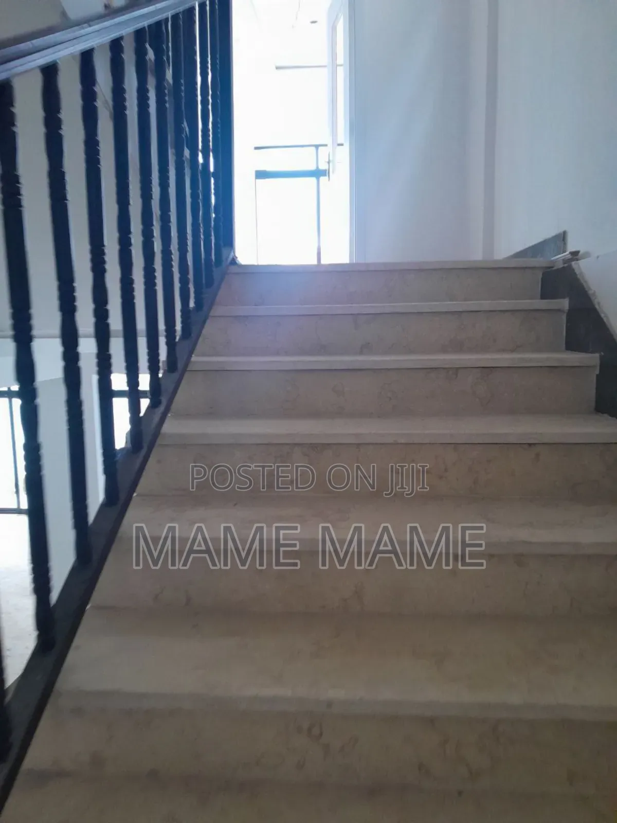 7bdrm House in Addis Abeba, Bole for sale