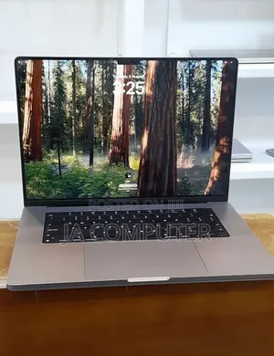 New Laptop Apple MacBook Pro M1 16GB Apple M1 Pro SSD 1T