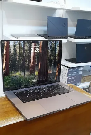 New Laptop Apple MacBook Pro M1 16GB Apple M1 Pro SSD 1T