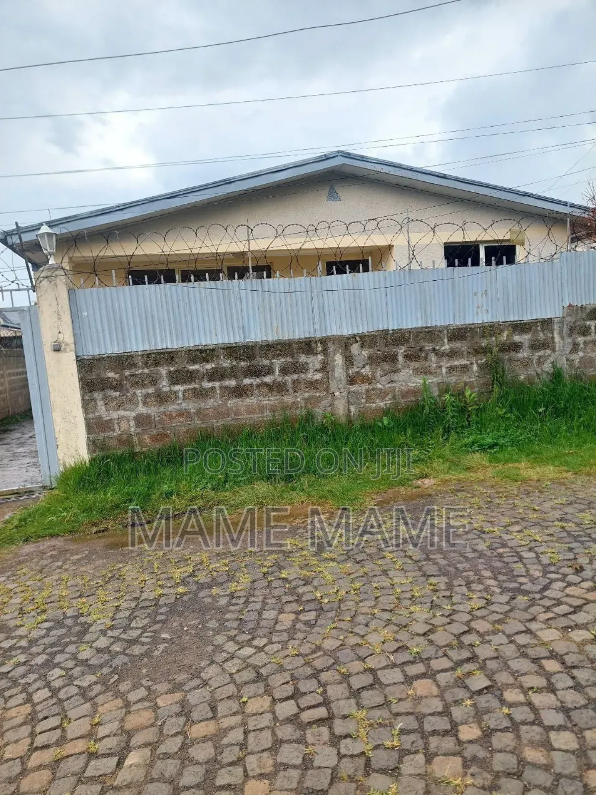 3bdrm House in Addis Abeba, Bole for sale