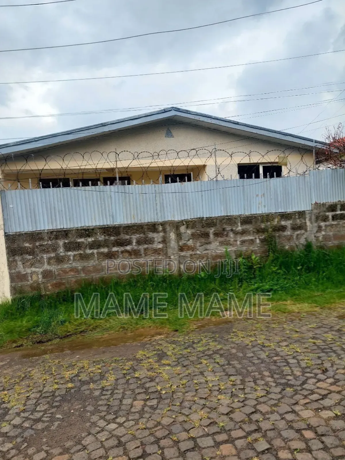3bdrm House in Addis Abeba, Bole for sale