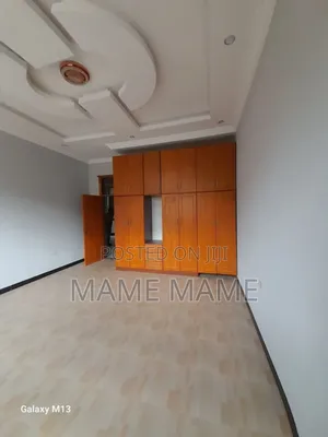 5bdrm Villa in Addis Abeba, Bole for sale