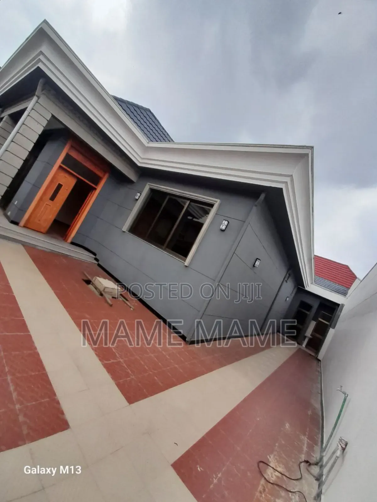 5bdrm Villa in Addis Abeba, Bole for sale