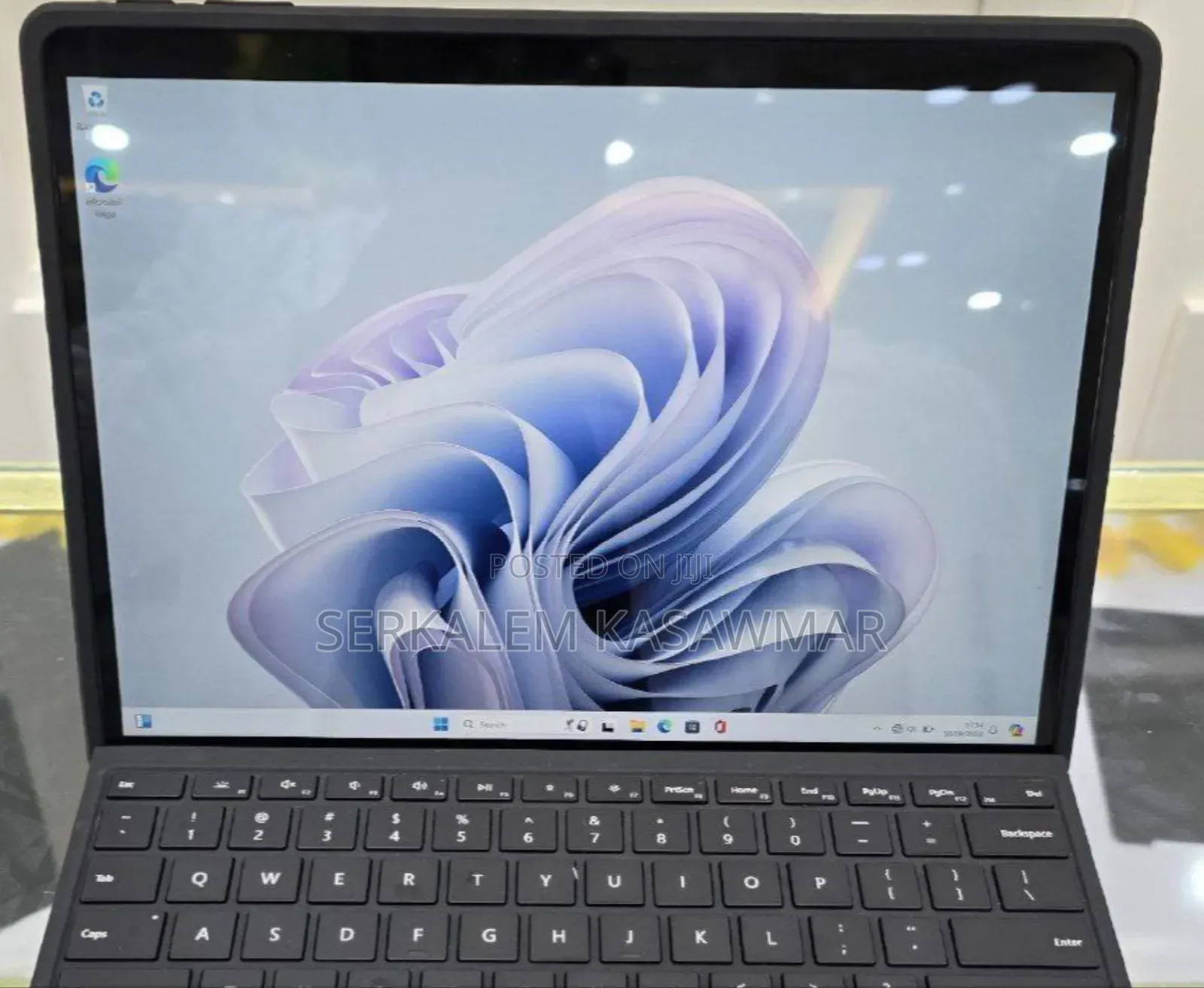 New Laptop Microsoft Surface Pro 9 32GB Intel Core i7 SSD 1T