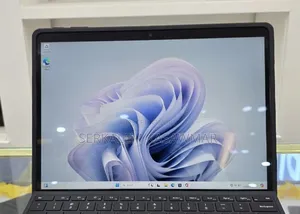 New Laptop Microsoft Surface Pro 9 32GB Intel Core i7 SSD 1T