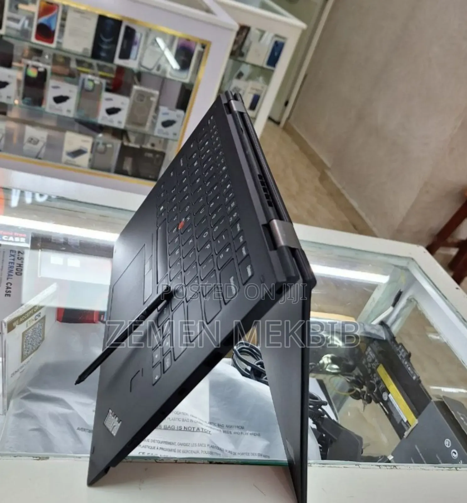 New Laptop Lenovo Thinkpad X1 Yoga 8GB Intel Core I5 SSD 512GB