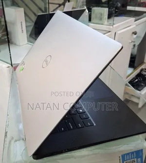 New Laptop Dell Precision 15 5540 16GB Intel Core I7 SSD 512GB