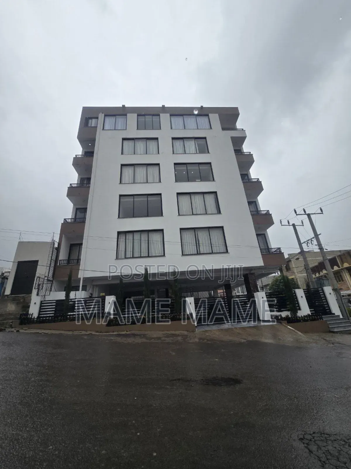 10bdrm Apartment in Addis Abeba, Bole for sale
