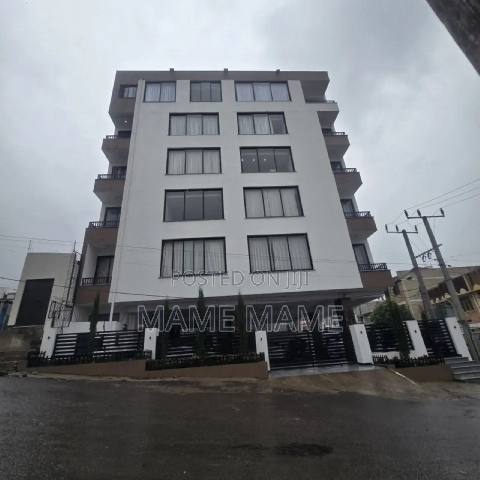 10bdrm Apartment in Addis Abeba, Bole for sale