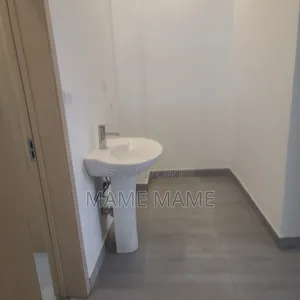 10bdrm Apartment in Addis Abeba, Bole for sale