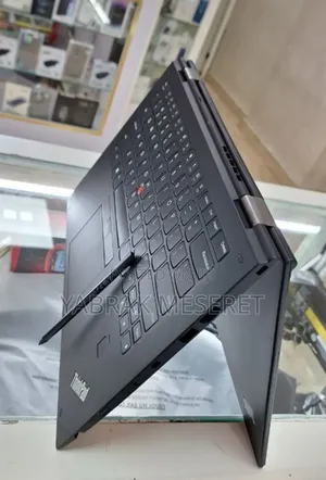 Photo - New Laptop Lenovo Thinkpad X1 Yoga 8GB Intel Core I5 SSD 512GB