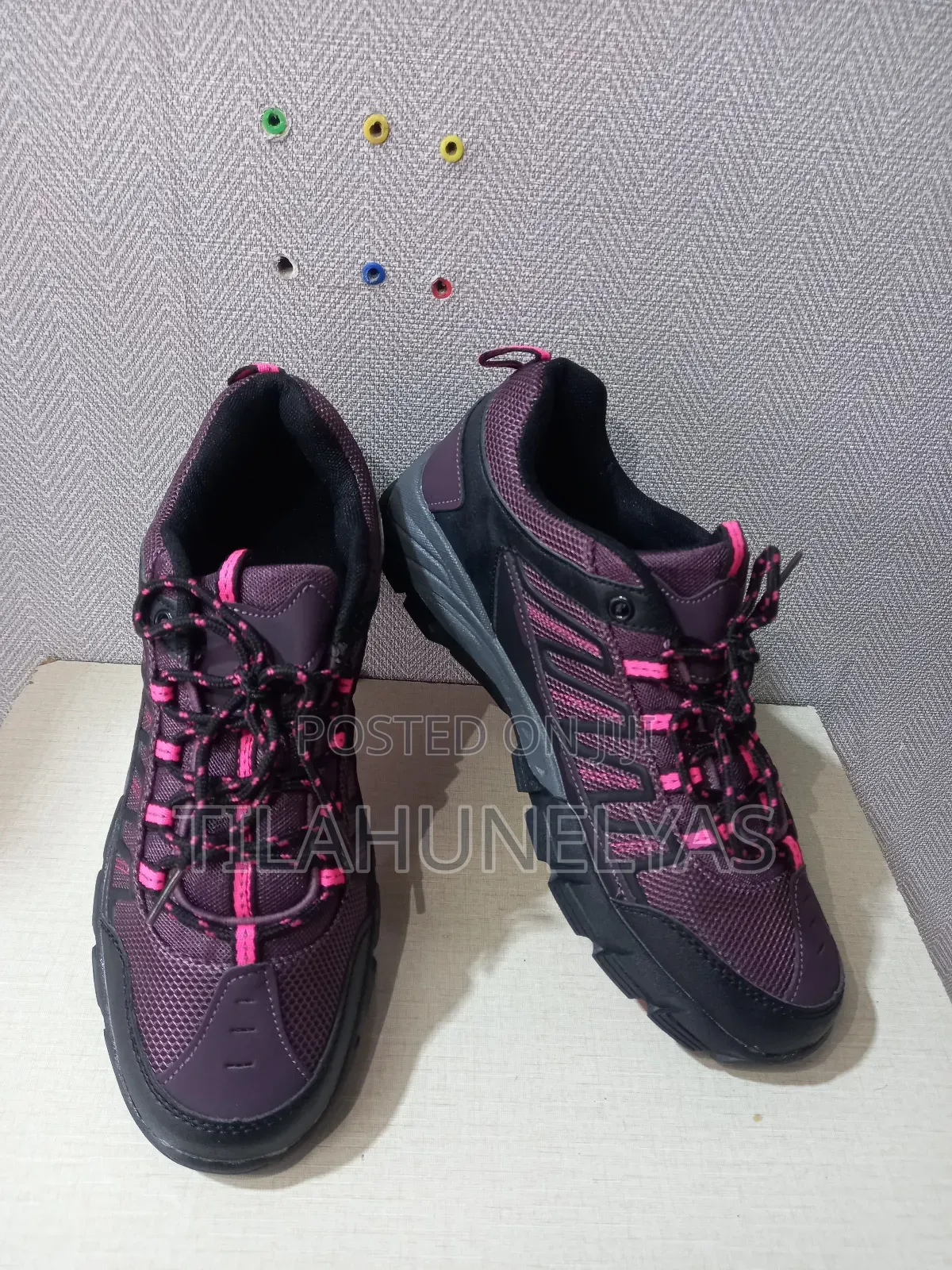 Skecher With High Quality