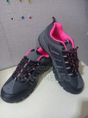 Skecher With High Quality