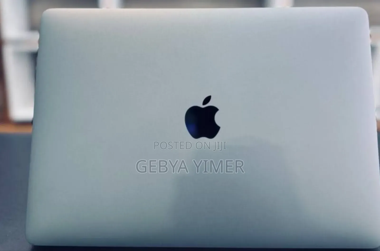 New Laptop Apple MacBook Pro 2017 8GB Intel Core i5 SSD 256GB