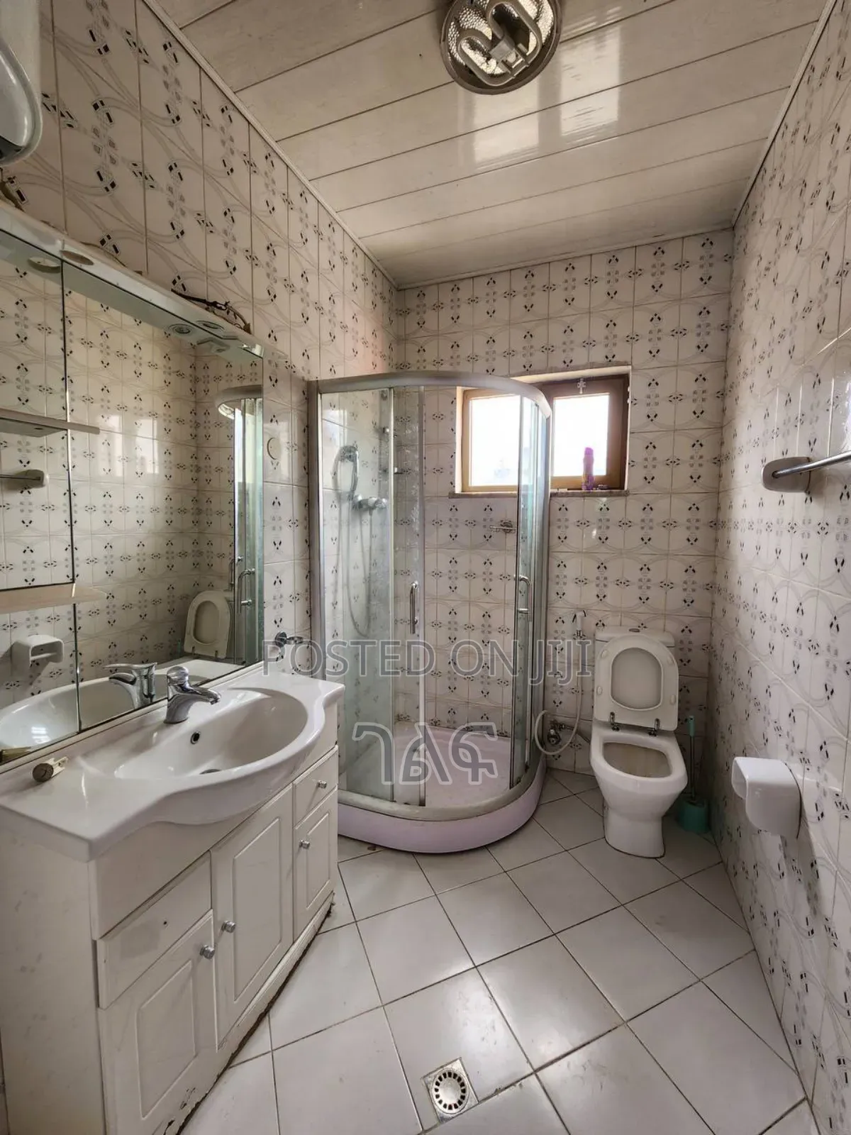 4bdrm House in ወሰን ሰንሻይን ኮምፓውንድ ውስጥ, Bole for sale