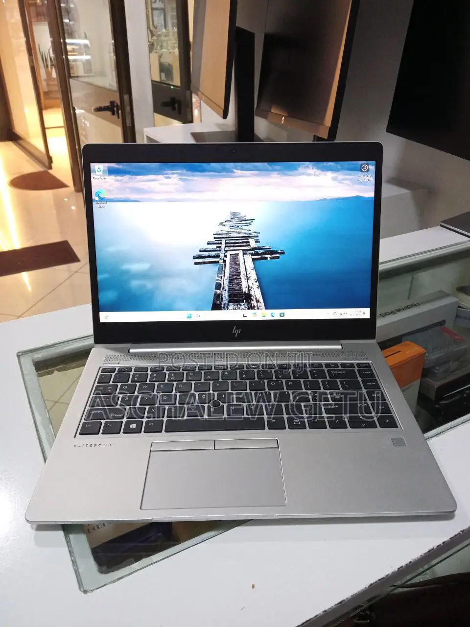 New Laptop HP EliteBook 840 G5 16GB Intel Core I7 SSD 512GB