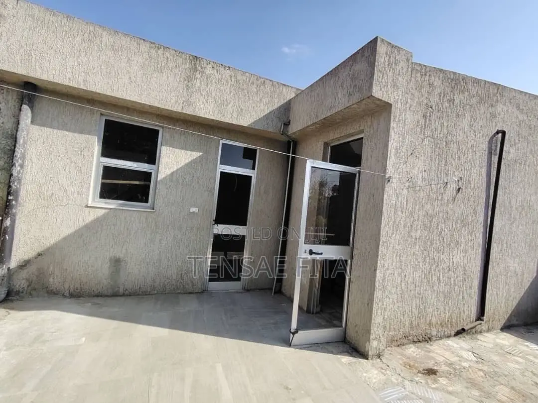 Furnished 5bdrm House in Adis Ababa, Akaky Kaliti for sale