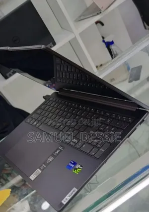 New Laptop Lenovo Yoga 9i 32GB Intel Core I9 SSD 1T