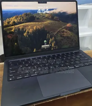 New Laptop Apple MacBook Air 2023 M2 8GB Apple M2 SSD 256GB