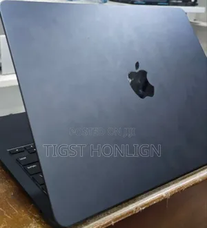 Photo - New Laptop Apple MacBook Air 8GB Apple M2 SSD 256GB