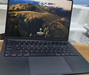 Photo - New Laptop Apple MacBook Air 2022 M2 8GB Apple M2 SSD 256GB