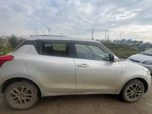 Suzuki Swift RS 2022 Silver