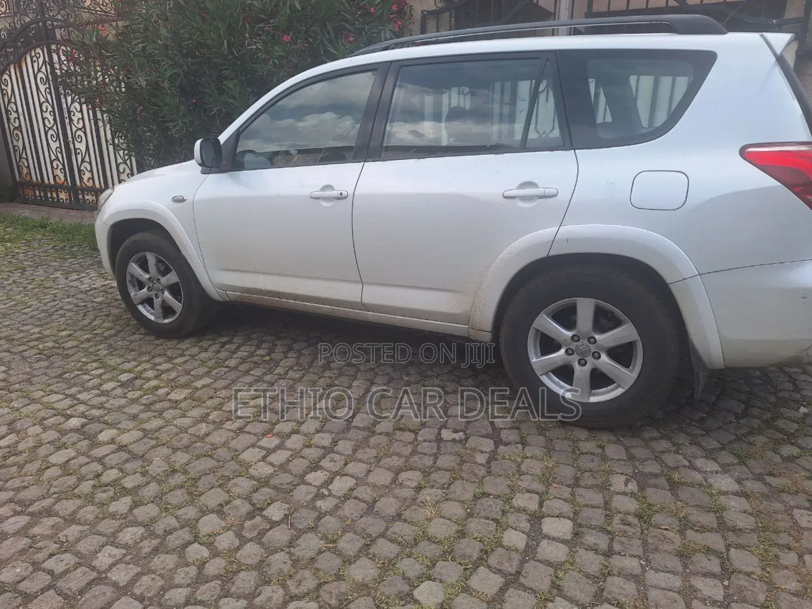 Toyota RAV4 2012 Silver