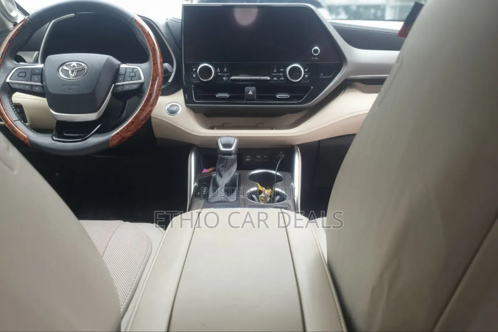 New Toyota Highlander Hybrid 2023 Silver