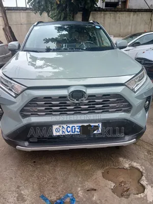 Photo - Toyota RAV4 2021 Gray