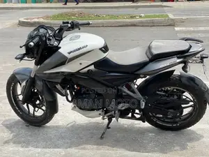 Bajaj Pulsar NS 200 2017 White