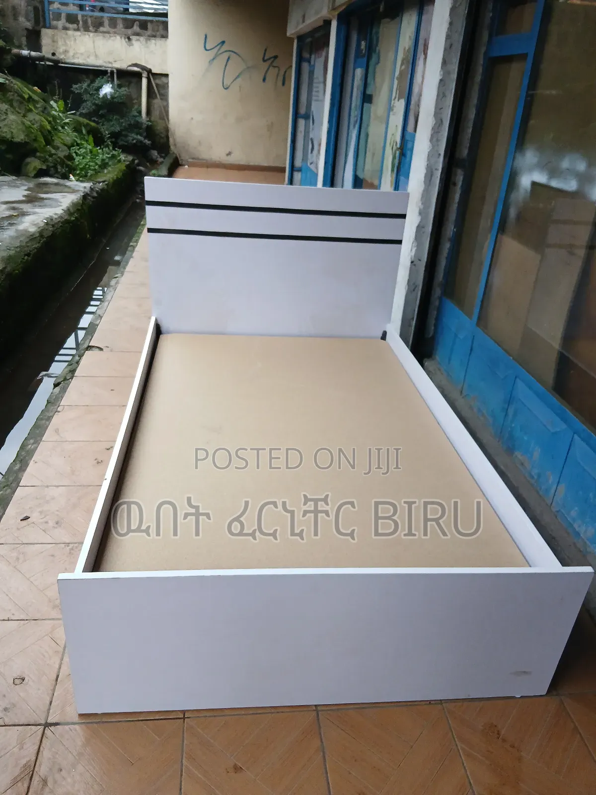 1/20 ላምኔት አልጋ በጥራት የተሰራ