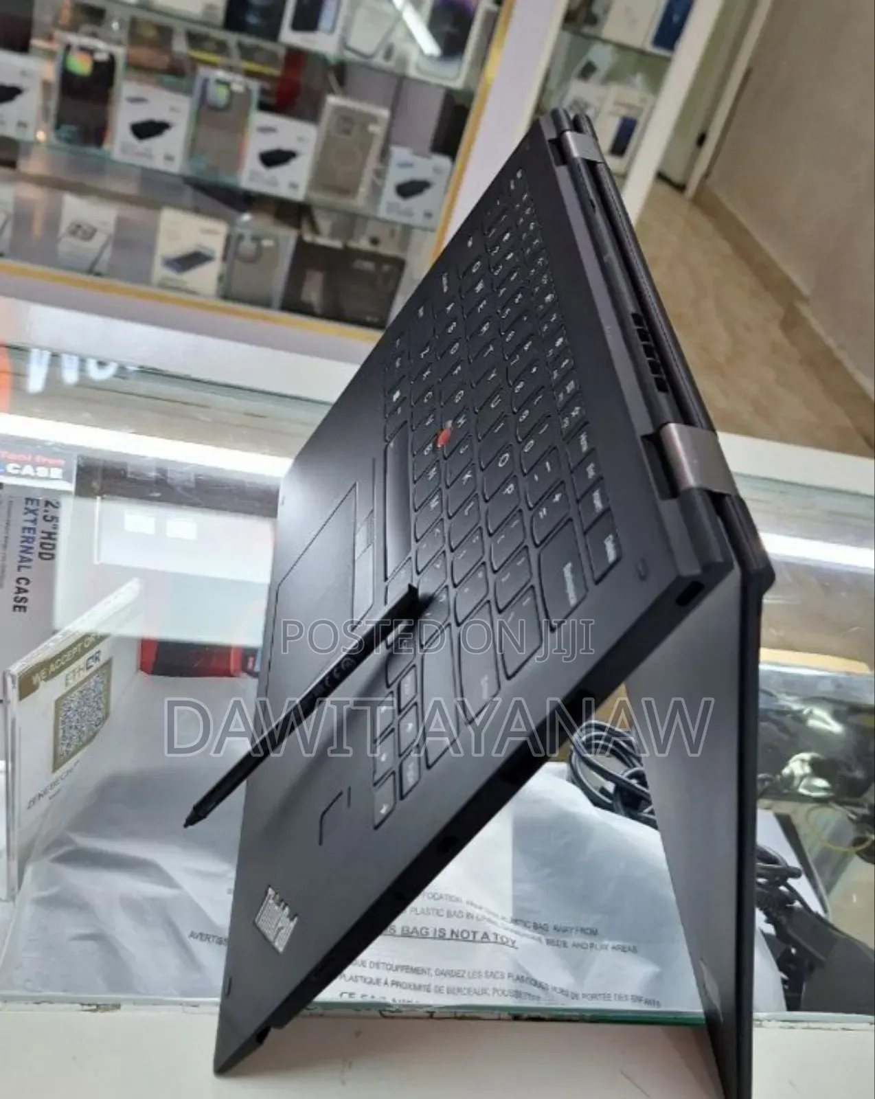 New Laptop Lenovo ThinkPad Yoga 8GB Intel Core I9 SSD 512GB