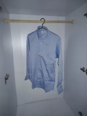 Uniqlo Men's Shirt