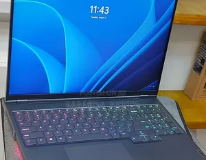 New Laptop Lenovo 16GB AMD Ryzen 9 SSD 1T