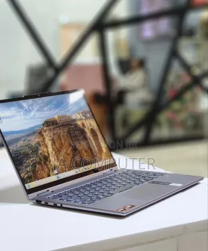 New Laptop Lenovo ThinkPad Yoga 8GB AMD Ryzen 5 SSD 512GB