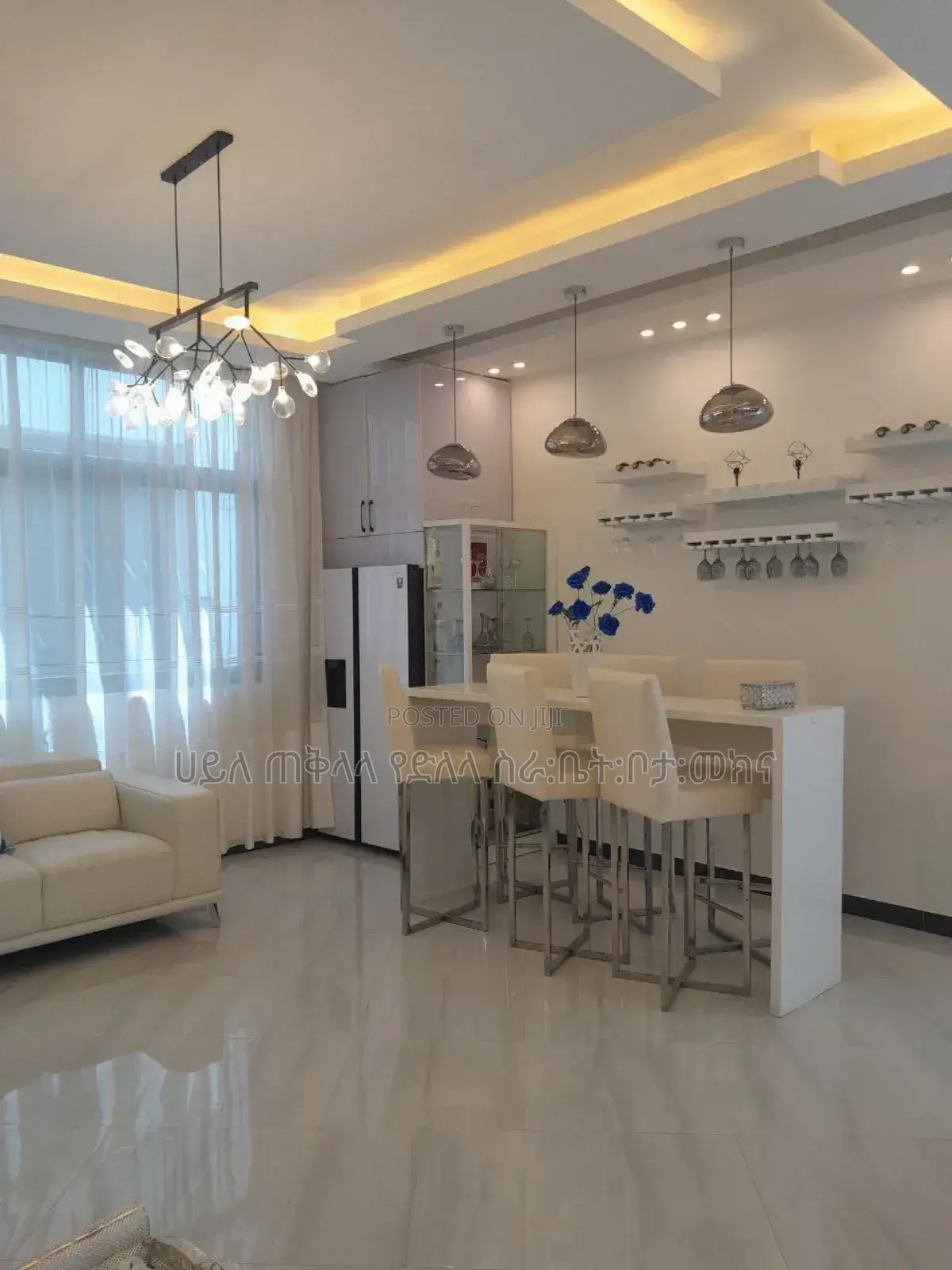 Furnished 15bdrm House in አያት አካባቢ ኮምፋውንድ ውስጥ, Yeka for sale