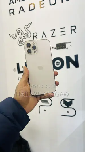 Photo - New Apple iPhone 12 Pro Max 256 GB Gold