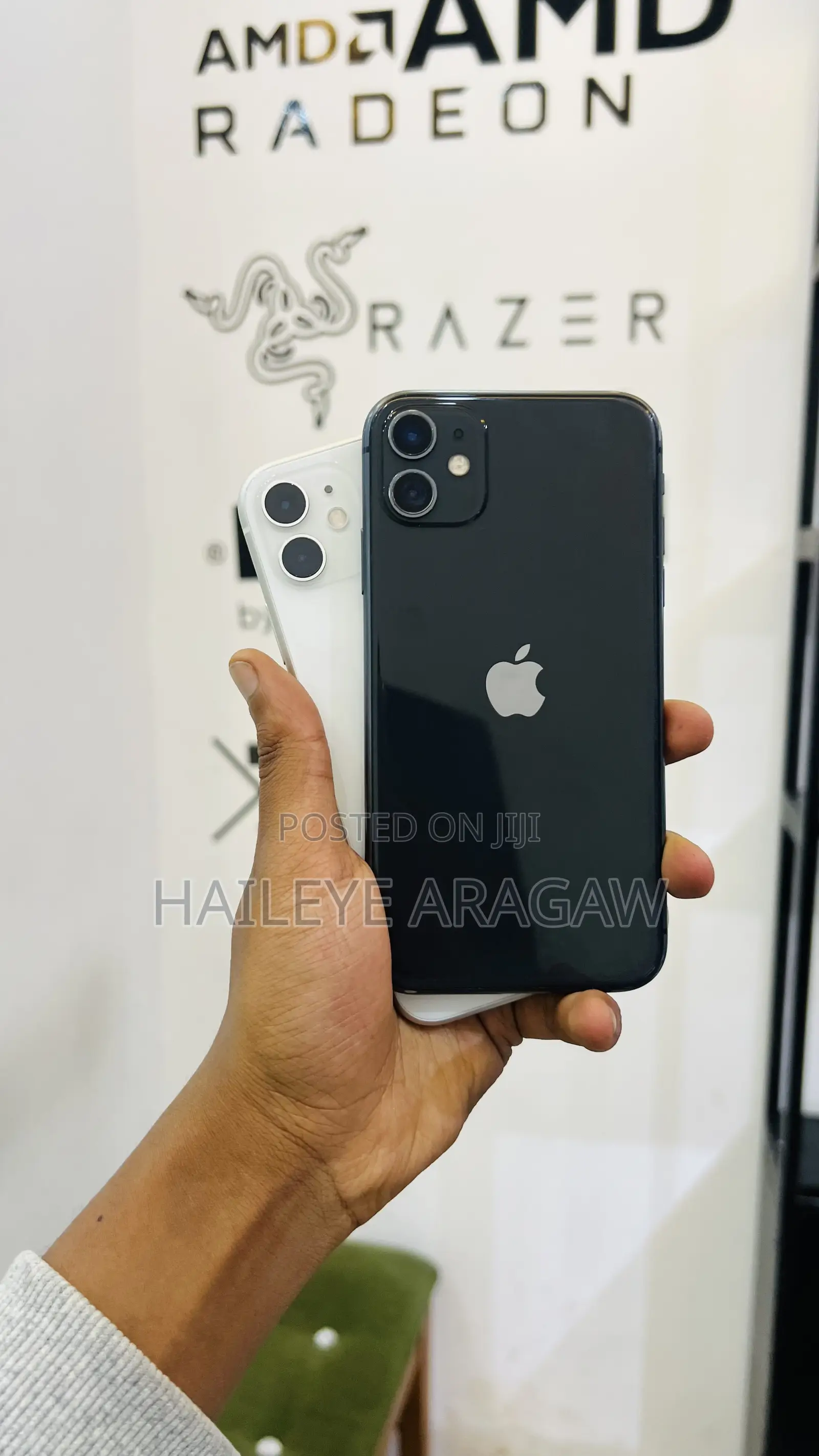 New Apple iPhone 11 64 GB Black
